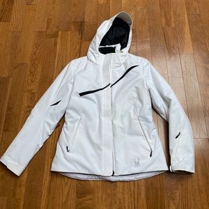 Women’s Size 10 Spyder ski jacket white